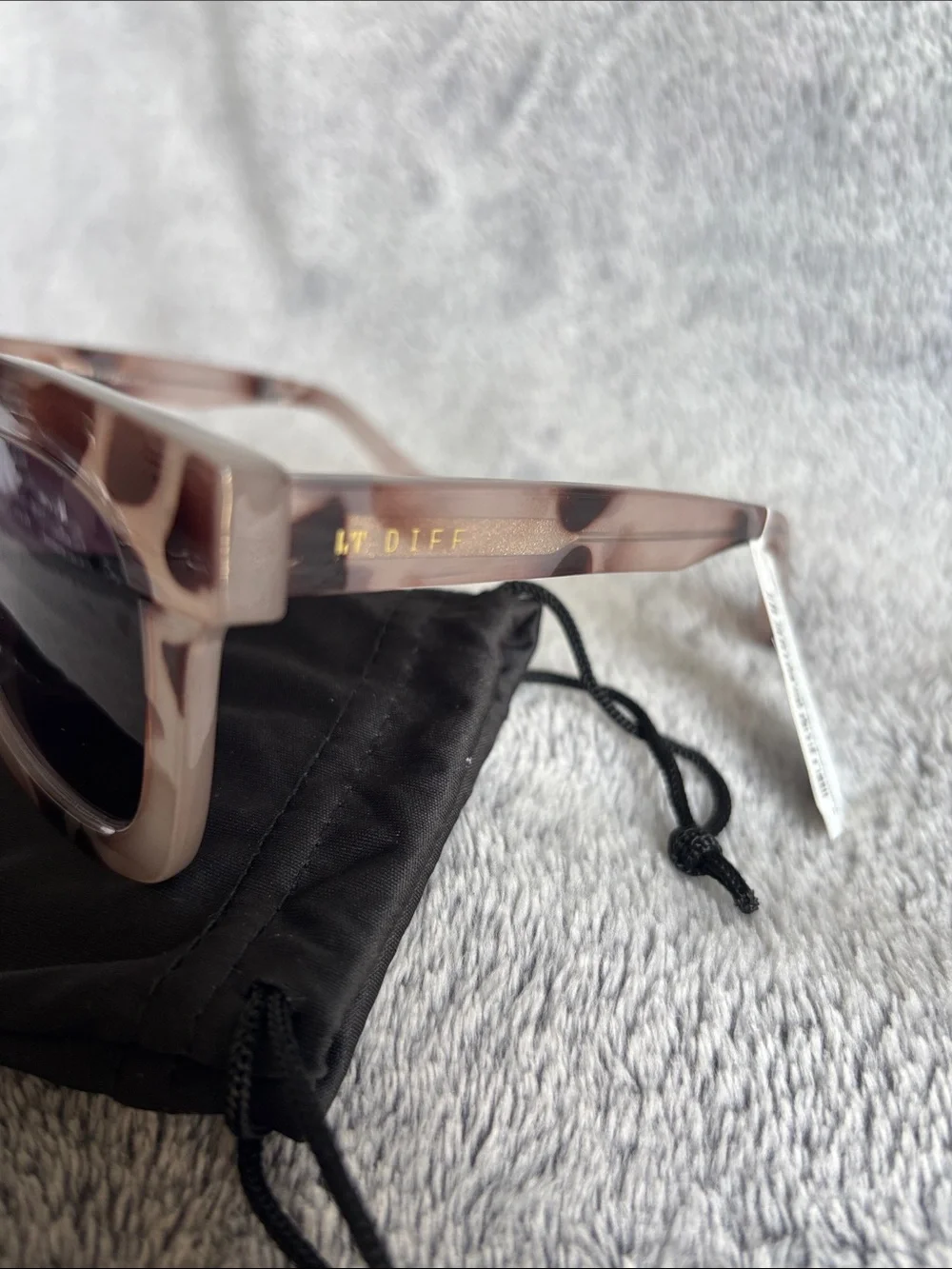DIFF 56mm Makay Square Sunglasses in Cream Tortoise NWT